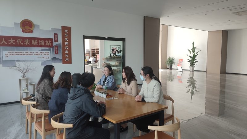 MG动画与Flash：动画制作中的双剑客，如何选择？**